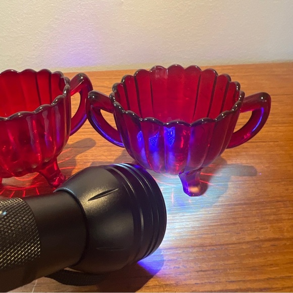 Vintage Imperial Glass Ruby Red Pillar Flute Footed Creamer and Open Sugar - Picture 6 of 8